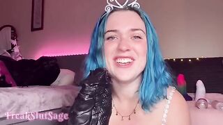 The princess was fucked by a massive sex machine that never stops