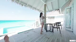 The morning is the best for a passionate encounter in paradise