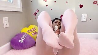 The hottest solo action with Violet Myers on Valentine's Day