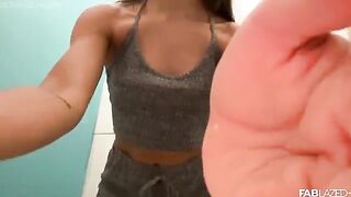 I get away from people to show you my naked body in HD