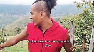 Stranded Mariana Martix pays her mechanic with her pussy on the street