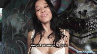 The sexy model Asia Vargas has no boyfriend and is looking for a man for sex