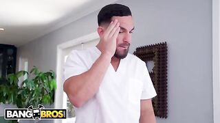 The busty blonde Blake Blossom receives the best massage ever