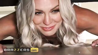 Her boyfriend helped Kenzie Taylor get stuck in anal play