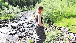 A cheerful girl tried to seduce the guy for sex outdoors