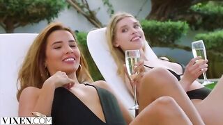 A group sex session with four stunning women, including a vixen, is pure fire