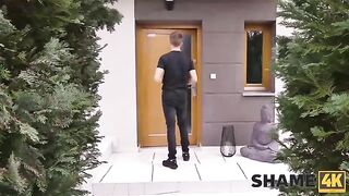 Accidental sex with a hot neighbor, a shame4k scene