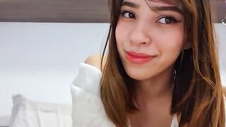 Joi with cute baby Julie Oliver for young guys