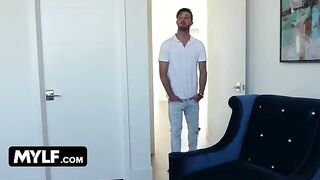 The luckiest guy with the hottest MILF Alix Lynx’s treatment