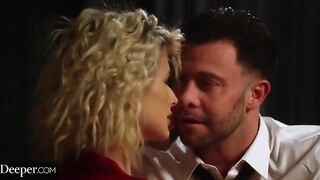 Jessie brings her look-alike girlfriend for a kinky threesome in a unique setup
