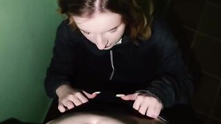 My parents are at home, let's have sex in the entrance!