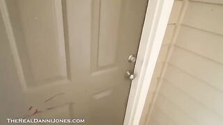 Hot MILF Danni Jones seduces the delivery guy and gets a mouthful of cum