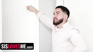 Clever stepsis Vivian Taylor makes her stepbrother pull his cock inside