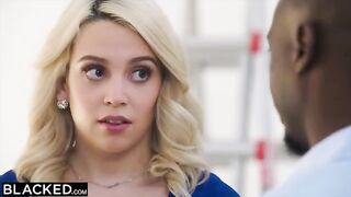 Anton caressed the body of a stunning decorator in HD