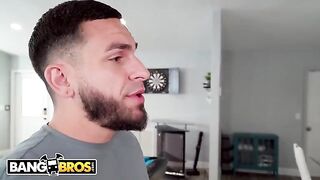 Peter Green gets obsessed with PAWG Harley King's juicy big ass in this steamy scene