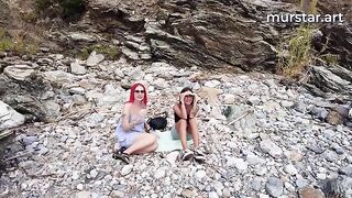 Bloggers stupidly fucked two whores in the street for money
