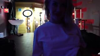 Wet Kelly's solo masturbation behind the scene action