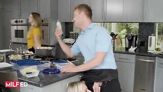 A lucky guy got a taste of the hottest housewife's sauce