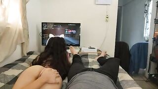I fucked a hot gamer girl with big boobs, she was so sexy I couldn't resist