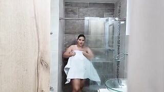 Pervert spy savannah watson gets fucked by her stepbro in the shower