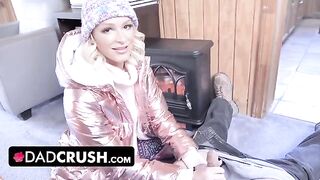 The hottest stepdaughter ever, Emma Hix, made her stepdad cum on her face