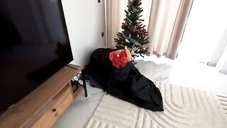 A courier delivered a parcel and his wife received a surprise