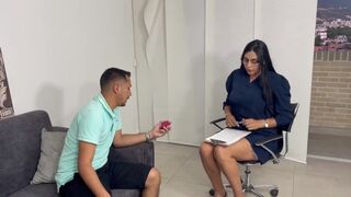 The psychologist made a fool of himself with his client and Glasses