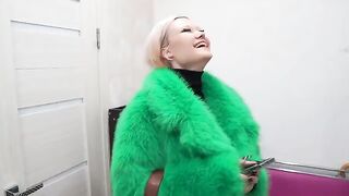 The husband did not let his wife go to the party, otherwise, there would be consequences