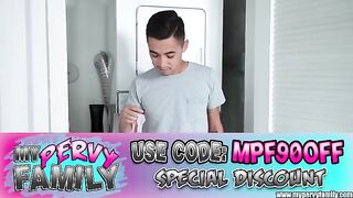 A big assed stepsis asks her stepbrother to stop cleaning so he can fuck her