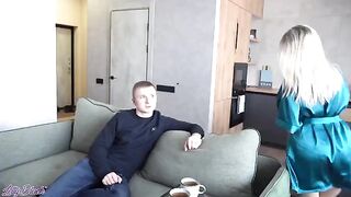 The girlfriend’s mom is a sexy MILF who teaches me how to have sex