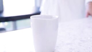 The morning is the most wonderful time to enjoy passionate sex with a babe