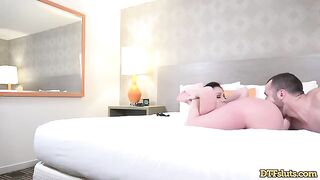 Hairy pussy eater Jennifer White gets banged hard on the bed