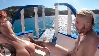 A couple has sex right in the boat and was seen by a voyeur