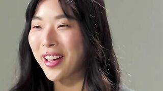How do women reach orgasm? A kinky Korean teen shares her secrets