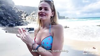 A hot girl with a luxurious ass was seducing me on the beach