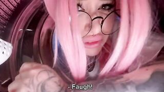 My stepsister got stuck in the washing machine and I fucked her