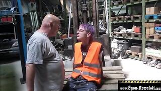 Klimaaktivisten gefickt von Egon Kowalski - Deutsch Comedy Porn