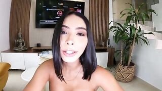 Would you like to be my personal trainer? A fitness girl gets fucked by her PT