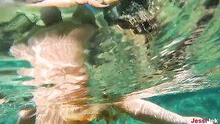 Underwater anal sex on the beach with a stunning beauty JessiJek