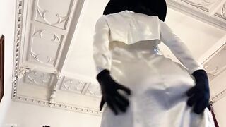 Resident Evil Village cosplay with busty hottie Alcina Dimitrescu