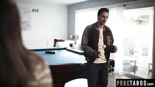 Star Quarterback Makes a Virginal Reporter Cum After Shooting an Interview
