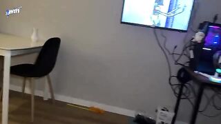 Cute stepsister tasted her brother's huge cock