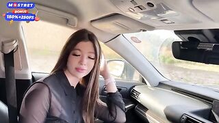 A girl was licking a cock in the car and got cum in her mouth