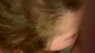 I put my cock in her mouth while she was eating eggs, a wild homemade scene