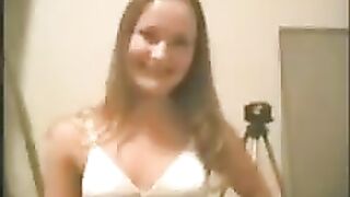 Sex with a cute young girl, homemade style