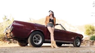 Two retro beauties with perfect asses seduced each other and licked their sweet pussies