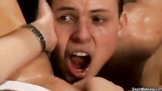 Bukakke in the mouth with a hot woman who likes to squirt