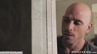 The pretty girl was fucked by Johnny Sins in the bedroom