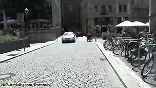 I walked naked in the city and showed my pussy to all