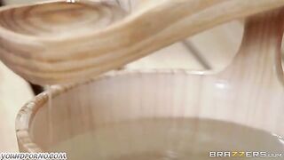 A mature woman agreed to sex in the sauna with a young man